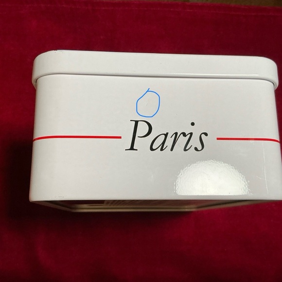 Collectible Metal Box Raised Relief Color Images of 5 Paris Landmarks Hinged Lid - Picture 6 of 11